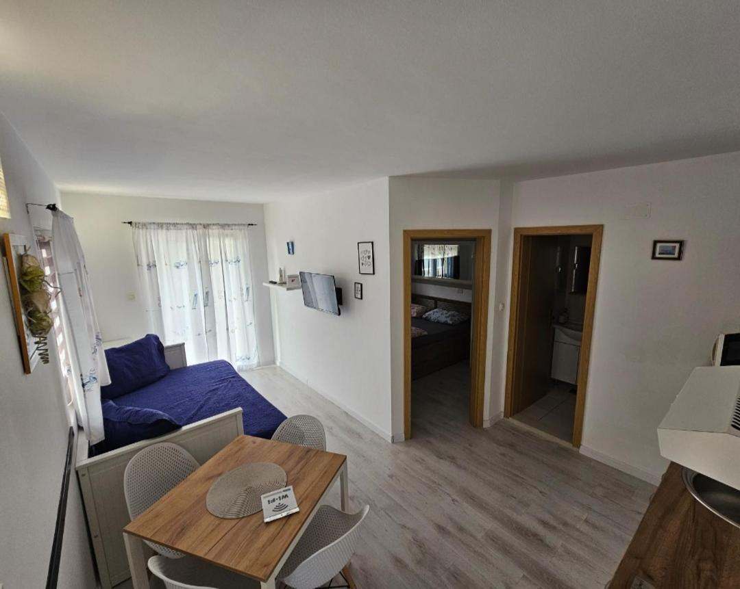 Apartmani Alma Podgora Eksteriør bilde